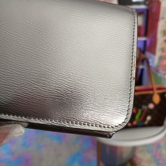 Balenciaga Chrome Silver Leather Large Size Bi-Fold Snap Wallet Men’s Women’s Fu - Picture 4 of 15